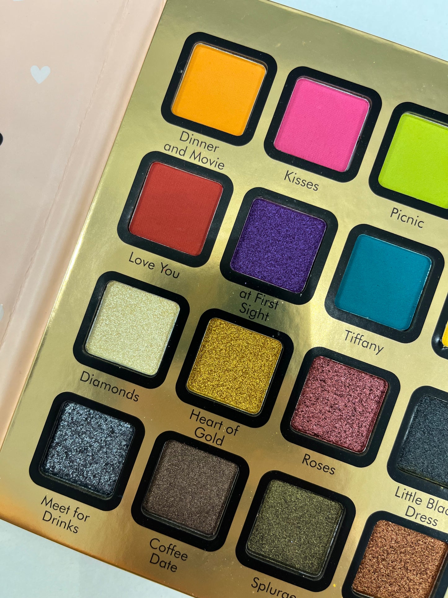 Malibu glitz eyeshadow platte/ 20 color beauty palette