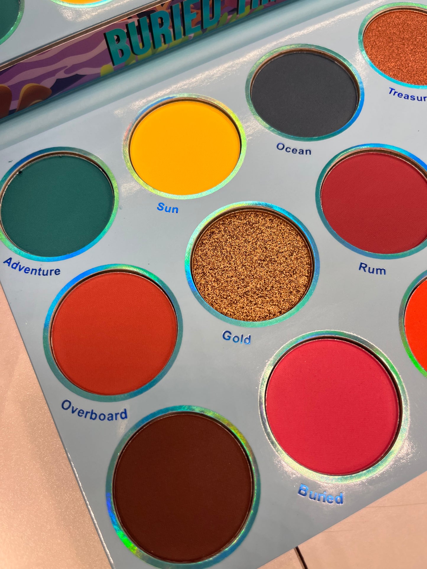 Malibu glitz eyeshadow/ 15 color makeup palette/buried treasure