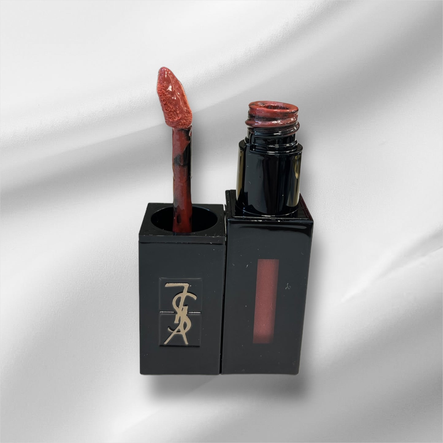 أحمر شفاه YSL 407