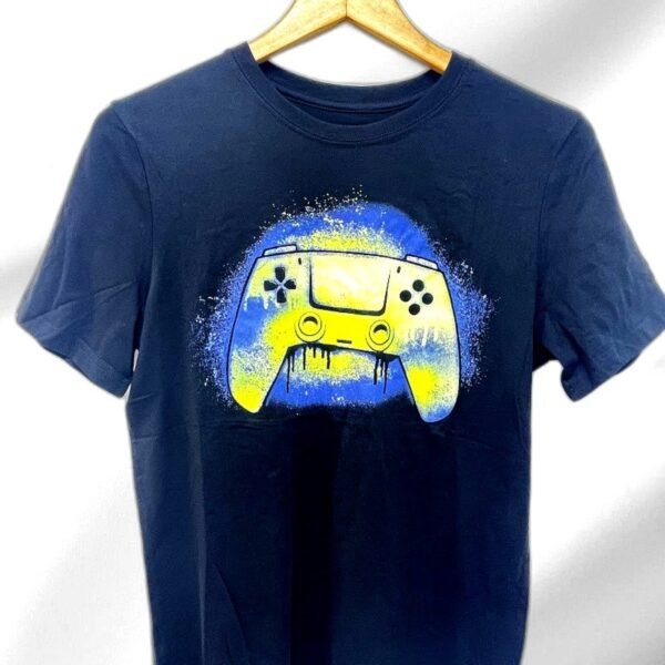 T-Shirt with Controller Design
