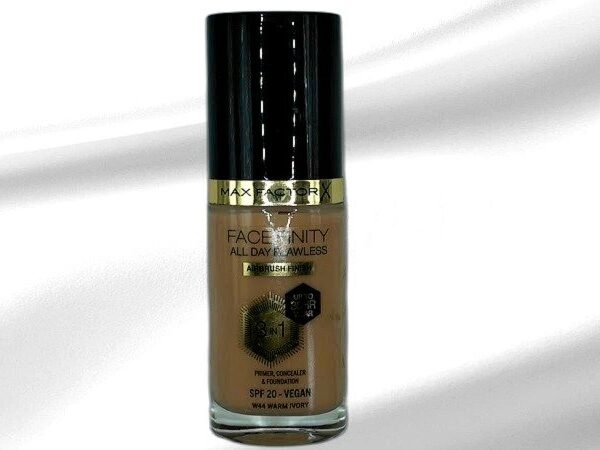 Face Finity All Day Flawless