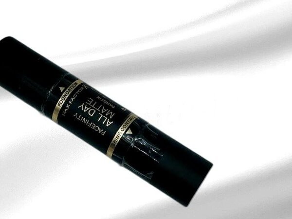 Facefinity All Day Matte Panstik