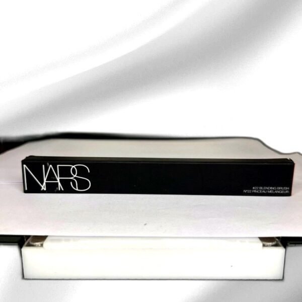 NARS #22 BLENDING BRUSH