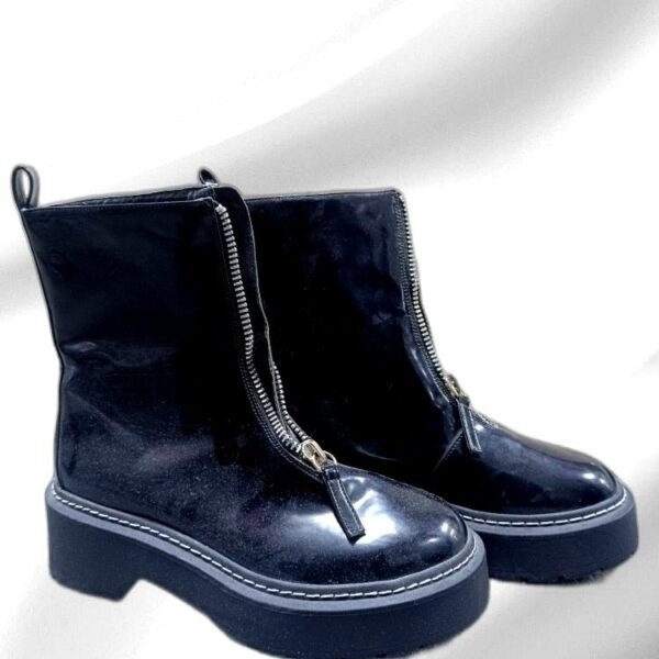 M BOOTS
