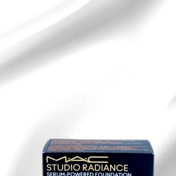 Studio Radiance Serum-Powered Foundation