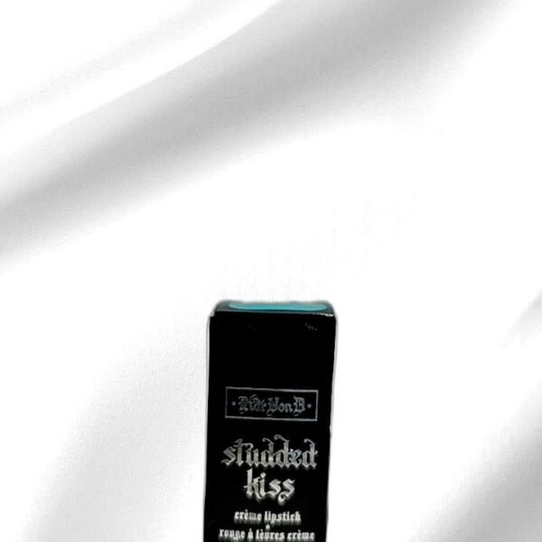 Studded Kiss Crème Lipstick