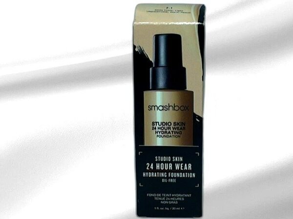 Studio Skin 24 Hour Wear Hydrating Foundation