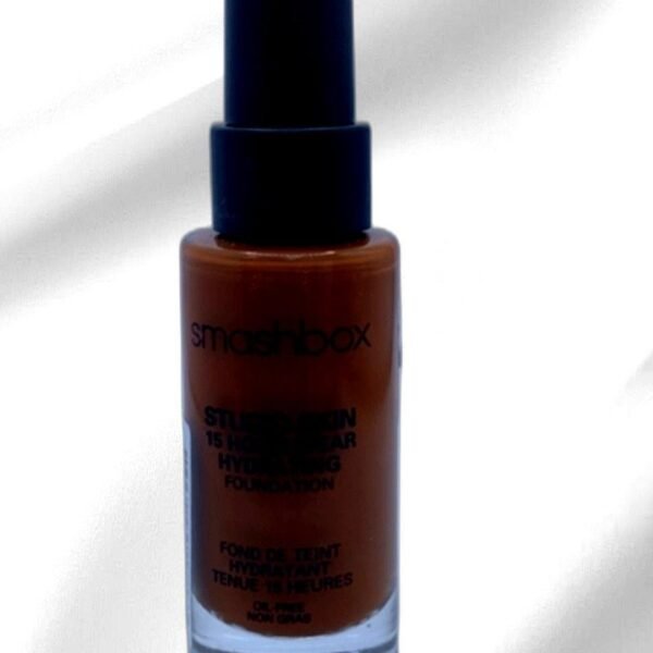 Studio Skin 15 Hour Wear Hydrating Foundation