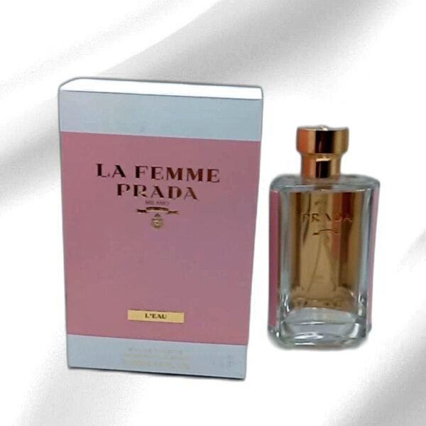 La Femme Prada L'Eau