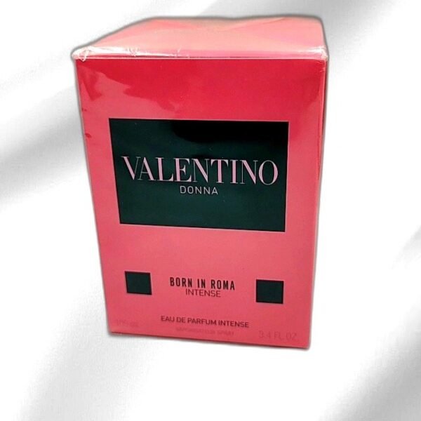 Born in Roma Intense Eau de Parfum